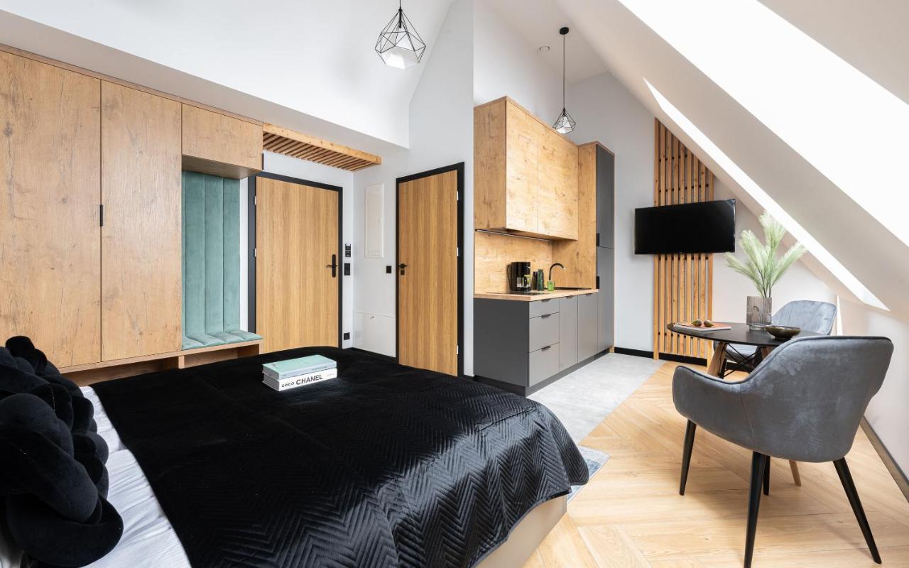 Aparthotel Wrota Chalubinskiego *